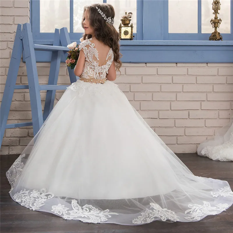 Flower Girl Dress white Trailer Puffy Wedding party Dress Girl First Communion Eucharist Attended Princess Lace Evening Dress
Flower Girl Dress white Trailer Puffy Wedding party Dress Girl First Communion Eucharist Attended Princess Lace Evening Dress