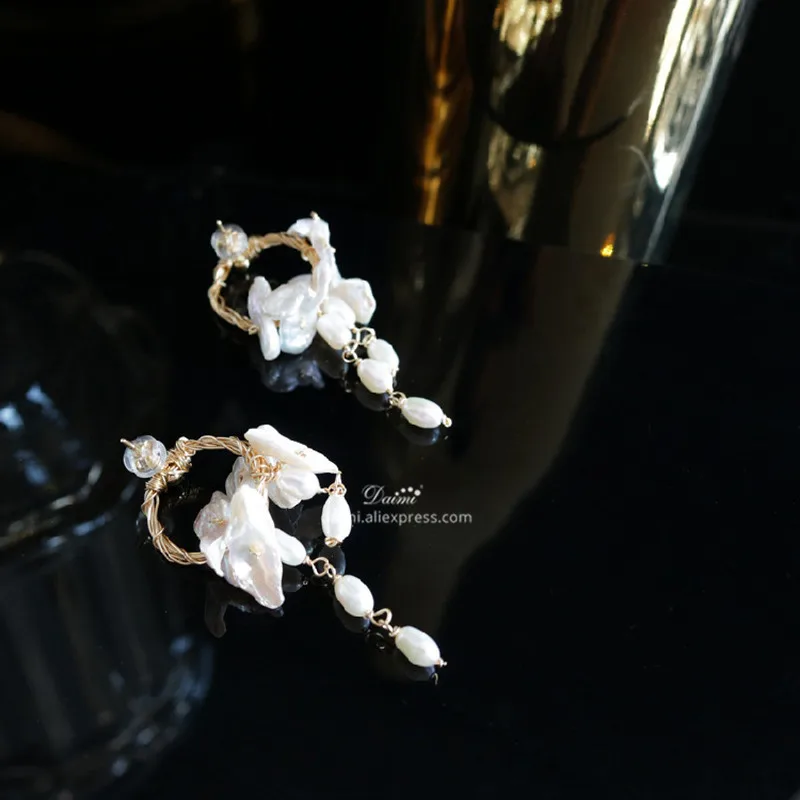 DMEFP404 Handmade Designer Jewelry Freshwater Pearl Drop Earrings Elegant Personality Short Earrings
DMEFP404 Handmade Designer Jewelry Freshwater Pearl Drop Earrings Elegant Personality Short Earrings