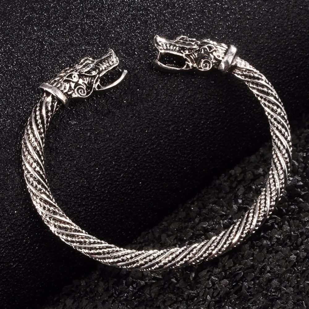 punk antique silver wolf head mens bracelets vintage animal wolf cuff bangles for male
punk antique silver wolf head mens bracelets vintage animal wolf cuff bangles for male