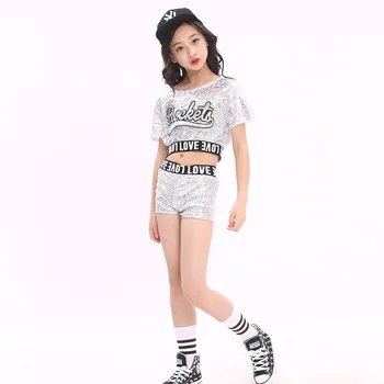 Children's Street Dance Cheerleading Performance Costumes Fashion Sequin Girls Modern Jazz Dance Aerobics Stage Costumes
Children's Street Dance Cheerleading Performance Costumes Fashion Sequin Girls Modern Jazz Dance Aerobics Stage Costumes