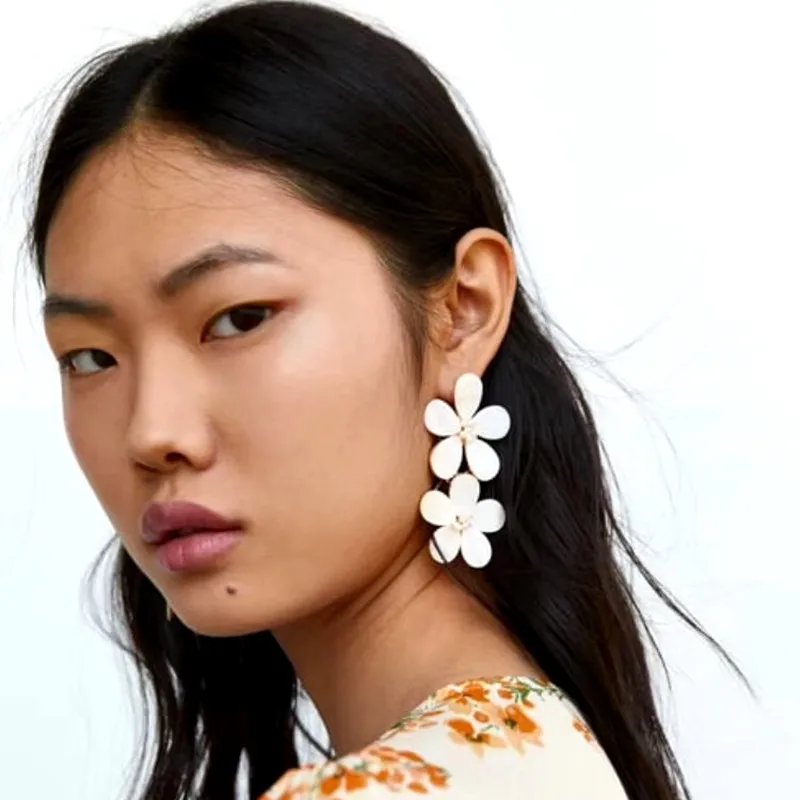Bohemian Style 3Colors Acrylic Flowers Women Dangle Earrings Jewelry Fashion Lady's Collectionn Earrings Accessories
Bohemian Style 3Colors Acrylic Flowers Women Dangle Earrings Jewelry Fashion Lady's Collectionn Earrings Accessories