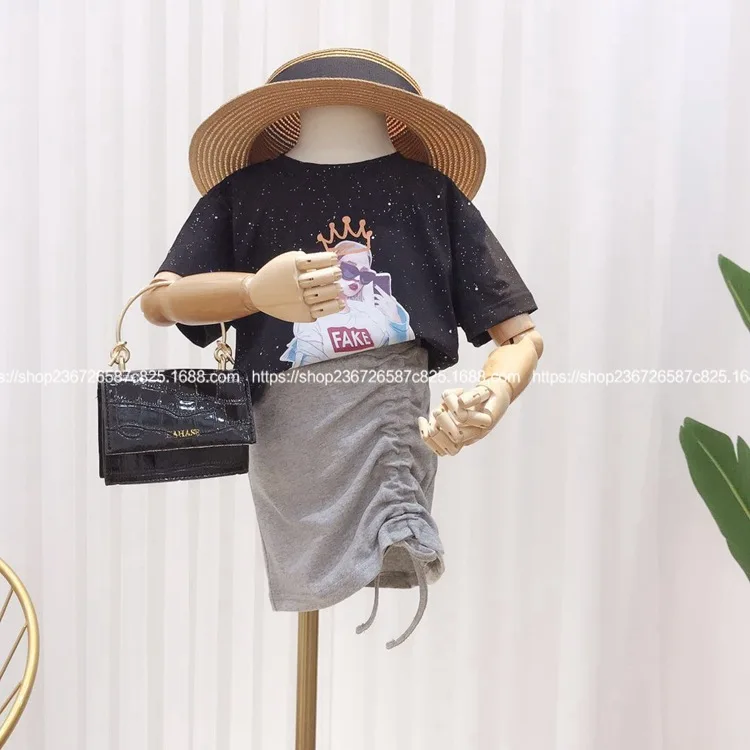 2019 summer new children's clothing girls flavor Harajuku style flash picture printing T with wild drawstring skirts tide
2019 summer new children's clothing girls flavor Harajuku style flash picture printing T with wild drawstring skirts tide