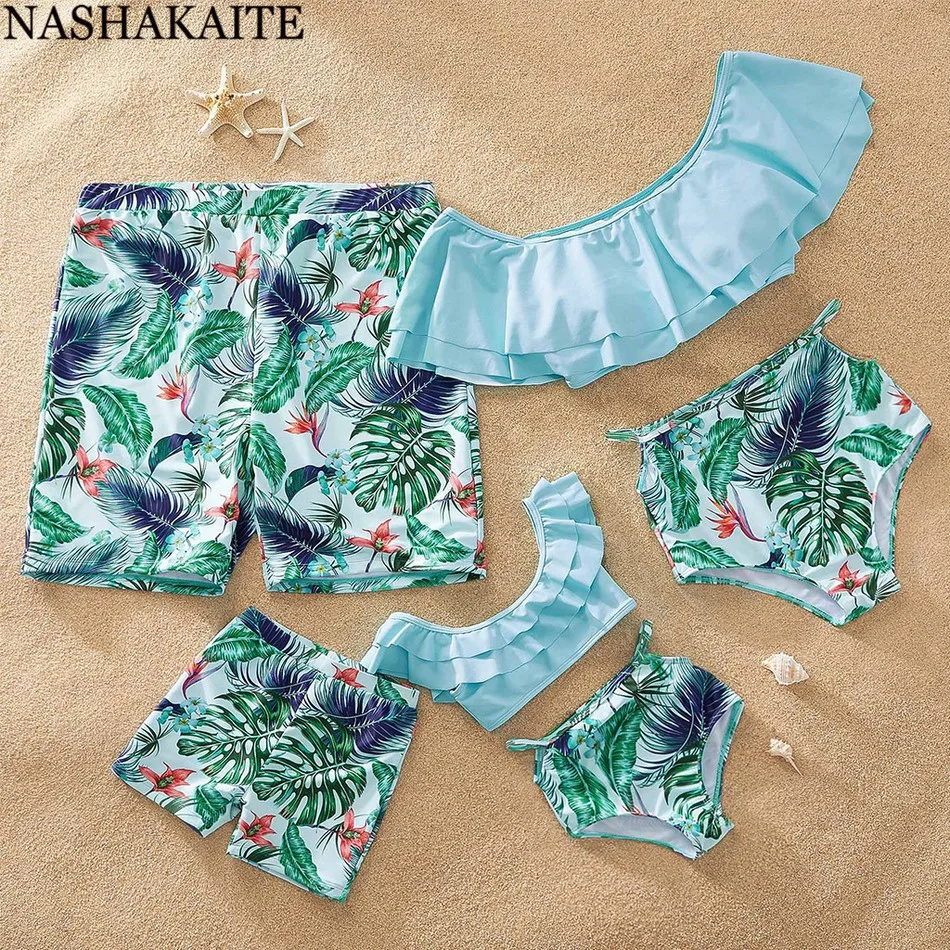 NASHAKAITE Swimsuit Mother Daughter Green Leaf Print Ruffled Bikini Set Family Matching Swimwear Family Look Men Boys Shorts
NASHAKAITE Swimsuit Mother Daughter Green Leaf Print Ruffled Bikini Set Family Matching Swimwear Family Look Men Boys Shorts