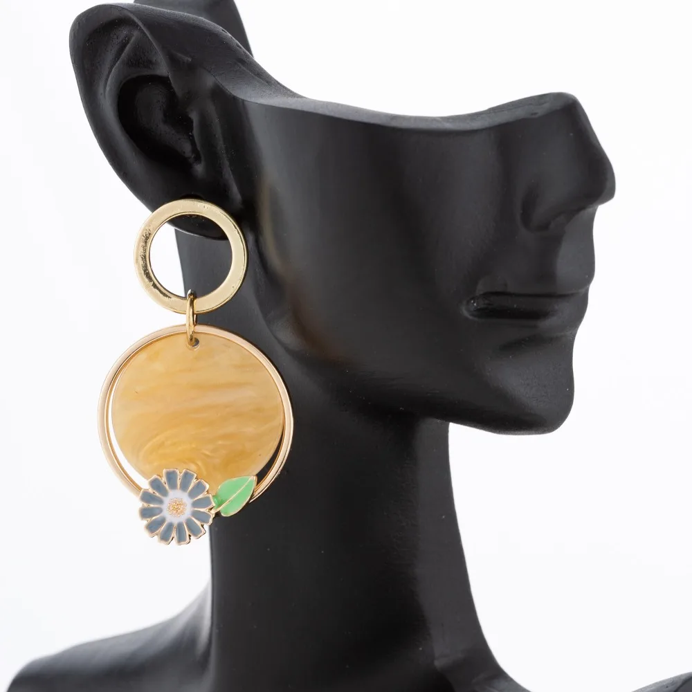 2019 spring New Design Unique Bohemian Geometric Round Acetic Acrylic Earrings For Women Pendant Statement Jewelry
2019 spring New Design Unique Bohemian Geometric Round Acetic Acrylic Earrings For Women Pendant Statement Jewelry