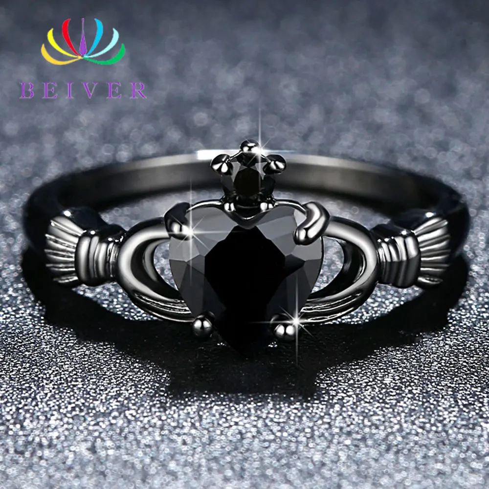 Beiver 2019 New Fashion Black Heart Zircon in Hands Rings for Women Black Gold Color Wedding Jewelry Dropshipping
Beiver 2019 New Fashion Black Heart Zircon in Hands Rings for Women Black Gold Color Wedding Jewelry Dropshipping