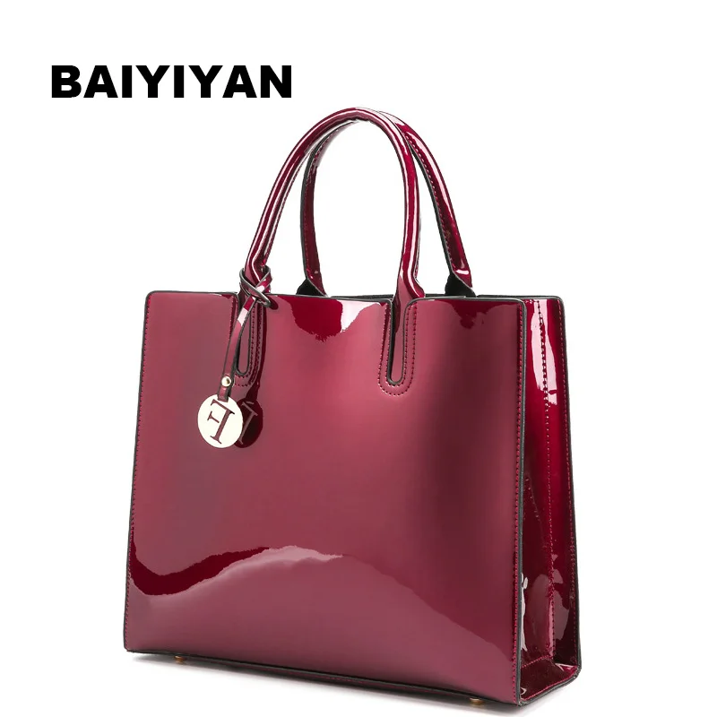 New Fashion Women's Mirro Tote Bag Handbag high quality Patent Leather Ladies shoulder bag Ladies Retro Evening Bags
New Fashion Women's Mirro Tote Bag Handbag high quality Patent Leather Ladies shoulder bag Ladies Retro Evening Bags