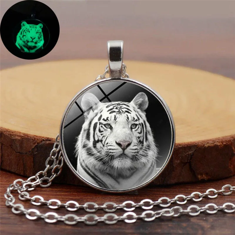 Glow In The Dark Jewelry White Tiger Necklace Glass Dome Cabochon Pendant Silver Metal Chain Glowing Necklace Women
Glow In The Dark Jewelry White Tiger Necklace Glass Dome Cabochon Pendant Silver Metal Chain Glowing Necklace Women