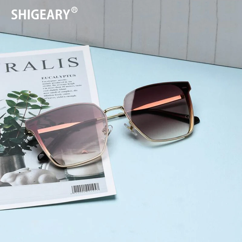 Sunglasses Women Fashion Gentle Sun Glasses Monster Brand V Designer Men Eyeglasses Newest lenses Male Eyewear Oculos De Sol
Sunglasses Women Fashion Gentle Sun Glasses Monster Brand V Designer Men Eyeglasses Newest lenses Male Eyewear Oculos De Sol