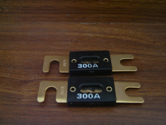 CNL ANL 300A Auto Fuse Bakelite Fuse Bolt On Fuse 81*22 mm For Golf Cart Electric Forklift Pallet Truck Tourist Coach
CNL ANL 300A Auto Fuse Bakelite Fuse Bolt On Fuse 81*22 mm For Golf Cart Electric Forklift Pallet Truck Tourist Coach