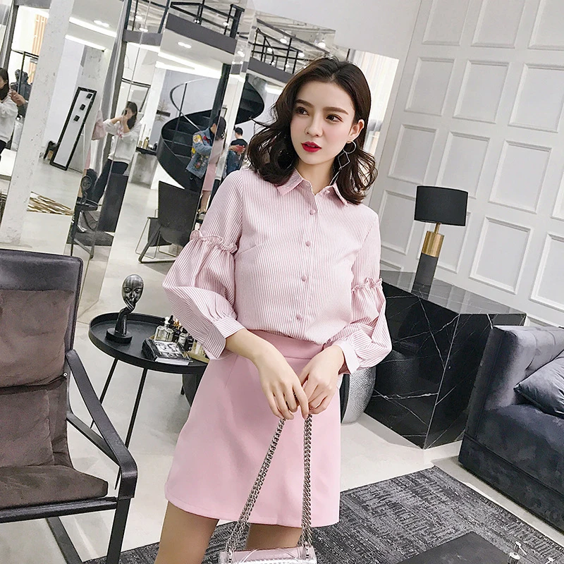 2018 European Fashion Runway Skirt Suit Women's Long Sleeves Fresh Stripe A Line Bowknot Half Skirt 2 Piece Set
2018 European Fashion Runway Skirt Suit Women's Long Sleeves Fresh Stripe A Line Bowknot Half Skirt 2 Piece Set