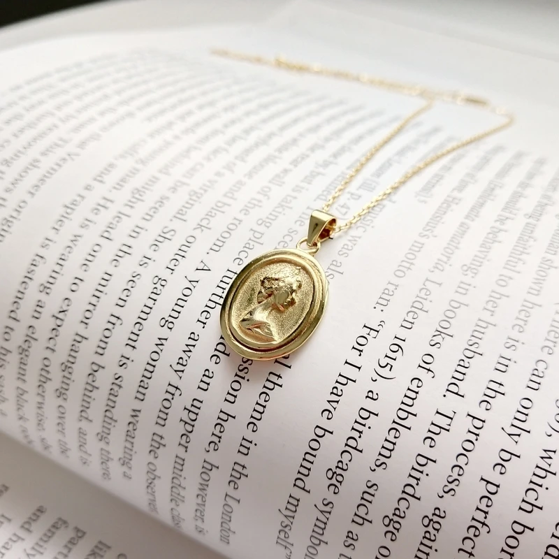 Leven Fancy 925 Sterling Silver Three Dimensional Embossed Portrait Gold Chain Choker Necklace Oval Pendant Necklaces
Leven Fancy 925 Sterling Silver Three Dimensional Embossed Portrait Gold Chain Choker Necklace Oval Pendant Necklaces