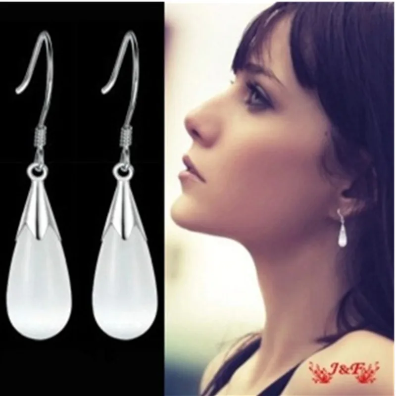 2018 New Fashion Top Quality Shine Natural Moonstone Gem Cat Eye Pendant Earrings Women's Jewelry Brincos Pusety
2018 New Fashion Top Quality Shine Natural Moonstone Gem Cat Eye Pendant Earrings Women's Jewelry Brincos Pusety