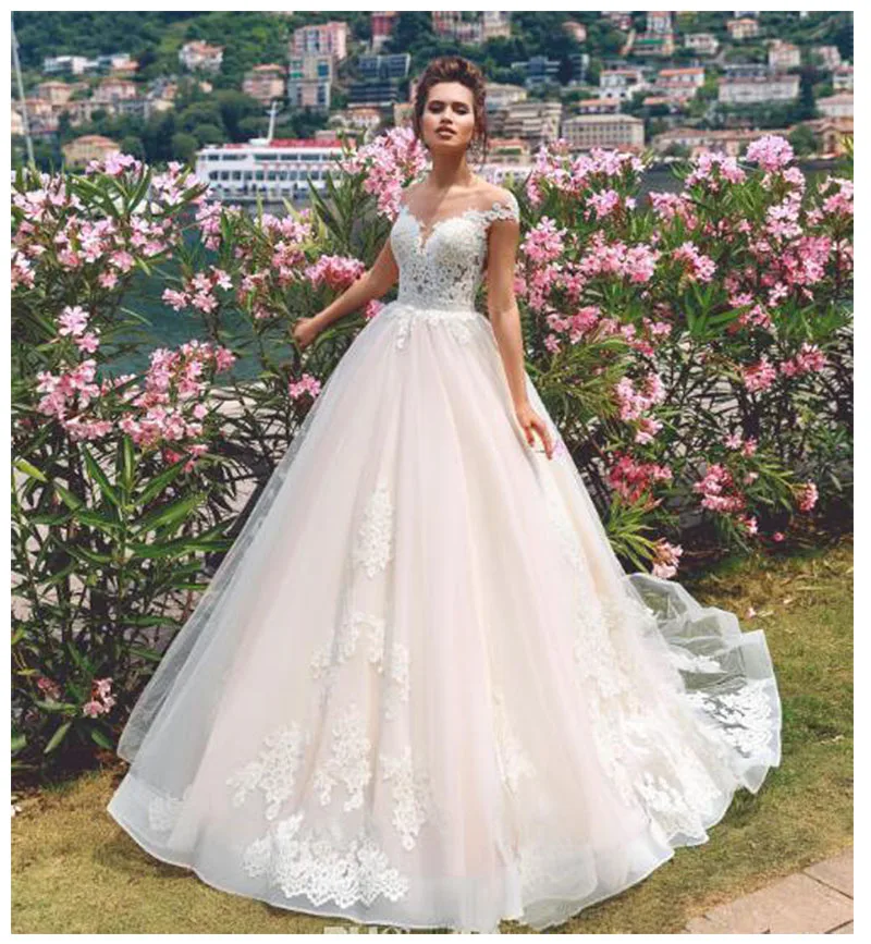 Sodigne See Through Neck Wedding Dress 2019 Appliqued Lace Floor Length bridal gown dress White Ivory Ball Gown Wedding Dress
Sodigne See Through Neck Wedding Dress 2019 Appliqued Lace Floor Length bridal gown dress White Ivory Ball Gown Wedding Dress