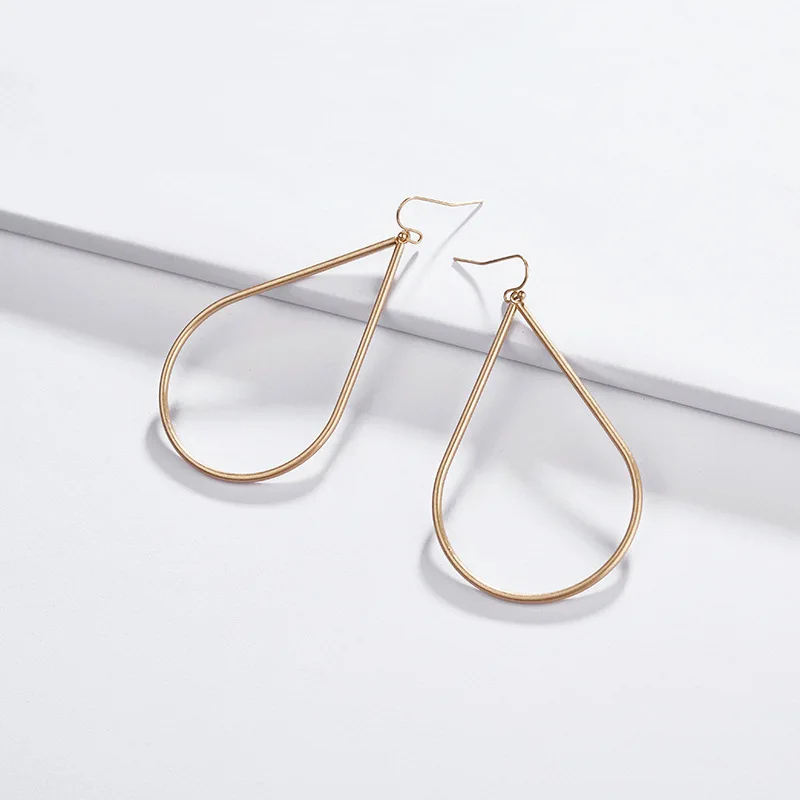 Worn Gold Color Simple Water Drop Earring Copper Metal Big Statement Earring For Women Jewelry Female
Worn Gold Color Simple Water Drop Earring Copper Metal Big Statement Earring For Women Jewelry Female
