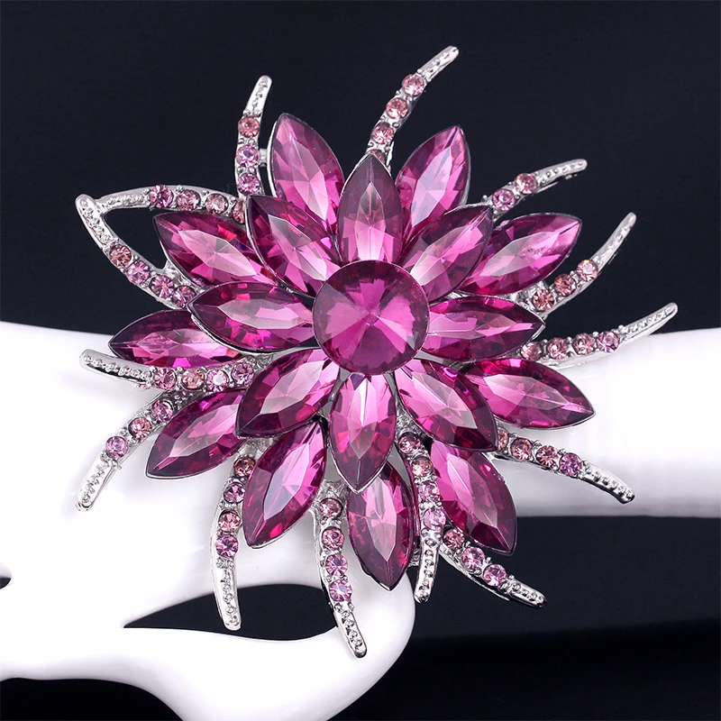 Fashion Jewelry 8 Color Crystal Acrylic Brooches Pins Brand Vintage Wedding Brooches Bouquet Flowers For Women Cloth Accessories
Fashion Jewelry 8 Color Crystal Acrylic Brooches Pins Brand Vintage Wedding Brooches Bouquet Flowers For Women Cloth Accessories