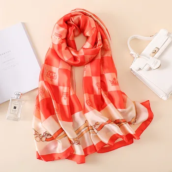 Summer Women Scarves Vintage Plaid Crown Print Silk Scarves Luxury Brand Euro Designer Bandana Long Hijab Lady Shawl Wraps
Summer Women Scarves Vintage Plaid Crown Print Silk Scarves Luxury Brand Euro Designer Bandana Long Hijab Lady Shawl Wraps