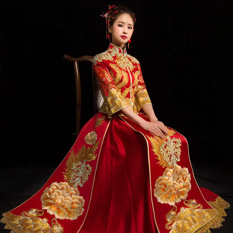 New Chinese style formal dress Rhinestone wedding cheongsam costume red bride vintage Chinese traditional Tang suit Qipao
New Chinese style formal dress Rhinestone wedding cheongsam costume red bride vintage Chinese traditional Tang suit Qipao