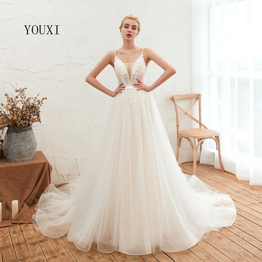 Boho Wedding Dresses 2022 Sexy V-Neck Spaghetti Straps 3D flower Bohemia Wedding Gowns Long Bridal Dress Vestido de Novia
Boho Wedding Dresses 2022 Sexy V-Neck Spaghetti Straps 3D flower Bohemia Wedding Gowns Long Bridal Dress Vestido de Novia