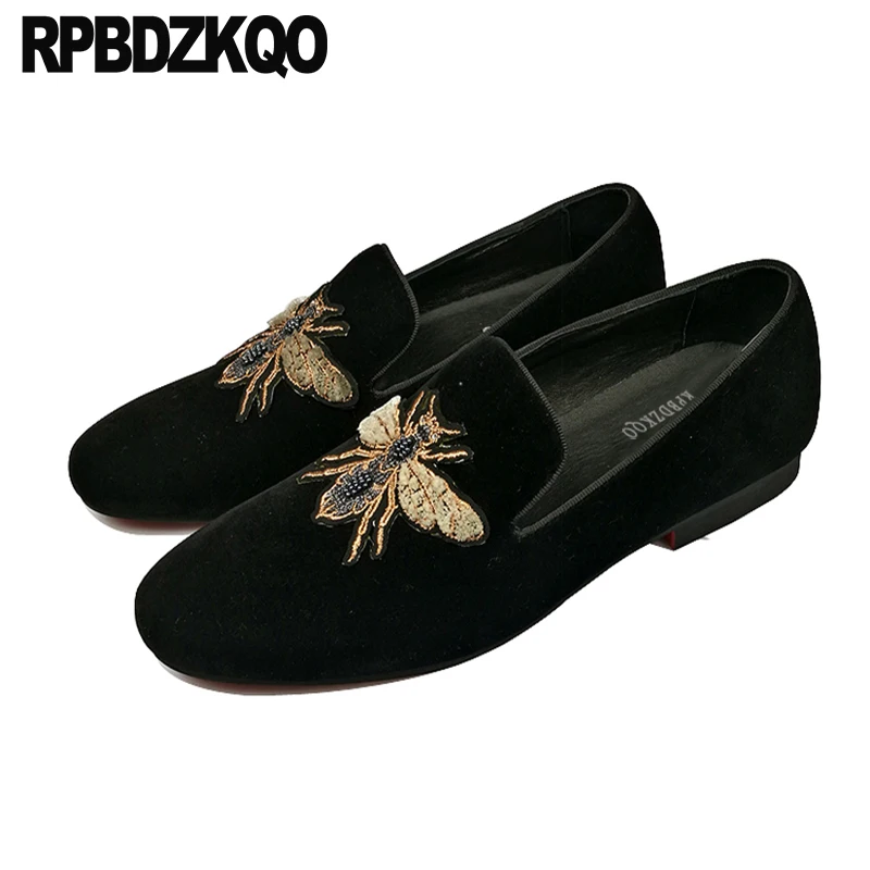 Luxury Plus Size Black Slip On Velvet Casual Shoes Men British Style Bee Embroidery Smoking Slippers High Quality Prom Loafers
Luxury Plus Size Black Slip On Velvet Casual Shoes Men British Style Bee Embroidery Smoking Slippers High Quality Prom Loafers