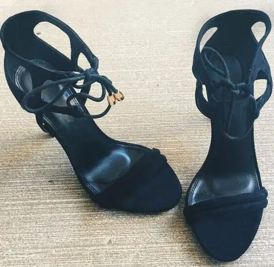 Summer Hot Concise Style Black Suede Leather Women Caged Cut Out Strap Sandals Sexy Open Toe Ankle Lace Up Female Sexy High Heel
Summer Hot Concise Style Black Suede Leather Women Caged Cut Out Strap Sandals Sexy Open Toe Ankle Lace Up Female Sexy High Heel