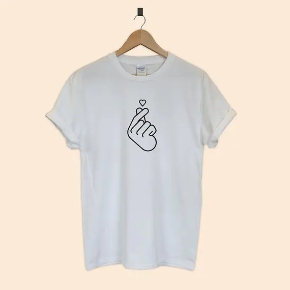 Sugarbaby shirt Korean Love Symbol K-pop Tumblr T-shirt tee Unisex Gift High quality Casual Summer T shirt Girls Tops
Sugarbaby shirt Korean Love Symbol K-pop Tumblr T-shirt tee Unisex Gift High quality Casual Summer T shirt Girls Tops