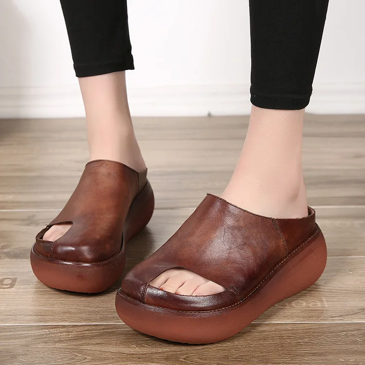 Slipper Woman Genuine Leather Leisure Woman Manual Sandals Increase Women's Shoes
Slipper Woman Genuine Leather Leisure Woman Manual Sandals Increase Women's Shoes