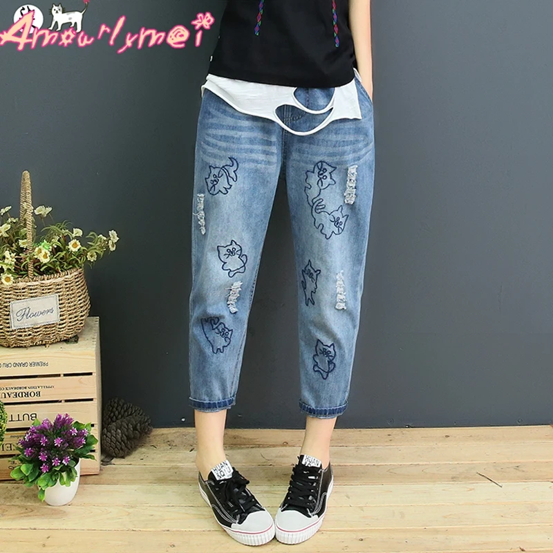 Mori Girl Cute Cat Embroidery Denim Harem Pants 2019 Spring Summer Women Loose Elastic Waist Casual Jeans Pants Capris Plus Size
Mori Girl Cute Cat Embroidery Denim Harem Pants 2019 Spring Summer Women Loose Elastic Waist Casual Jeans Pants Capris Plus Size