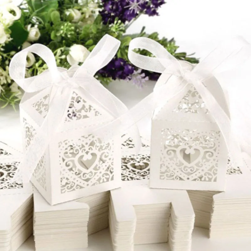 20PC Wedding Favor Hollow Chocolate Boxes bonbonniere Gift Box Boxes Party Present Sweet For Candy Cake Packaging Boite Dragees
20PC Wedding Favor Hollow Chocolate Boxes bonbonniere Gift Box Boxes Party Present Sweet For Candy Cake Packaging Boite Dragees