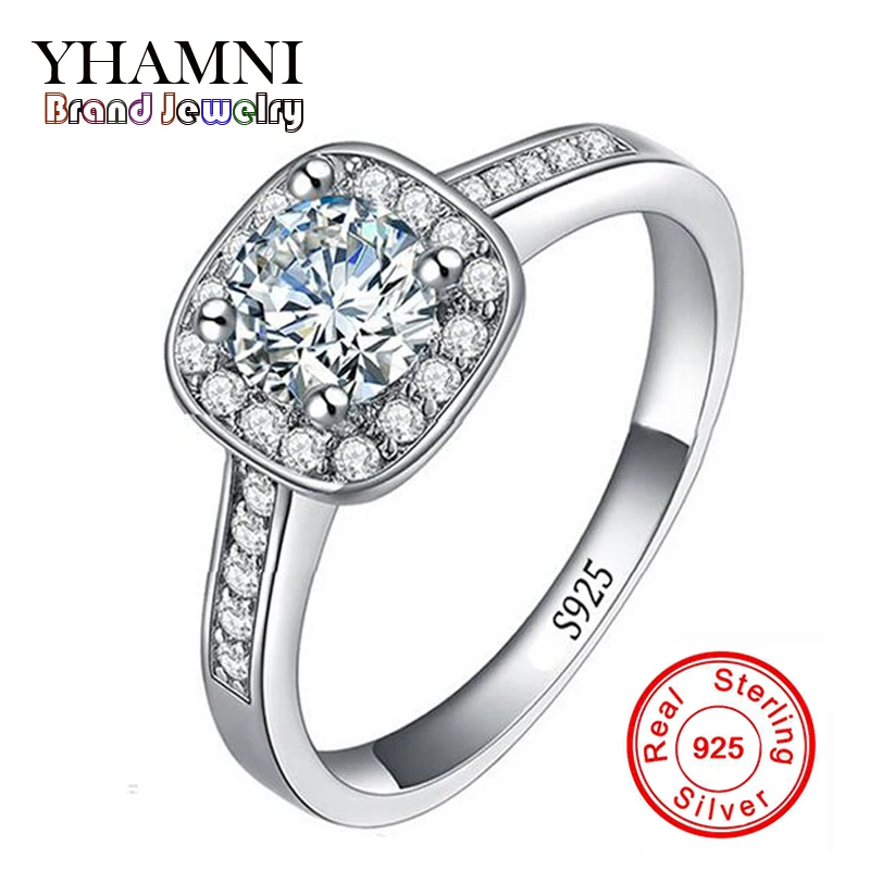 Classic Solid Silver Bride Wedding Rings for Women Inlay 1 Carat CZ Diamant Engagement Ring 925 Sterling Silver Jewelry AR035
Classic Solid Silver Bride Wedding Rings for Women Inlay 1 Carat CZ Diamant Engagement Ring 925 Sterling Silver Jewelry AR035