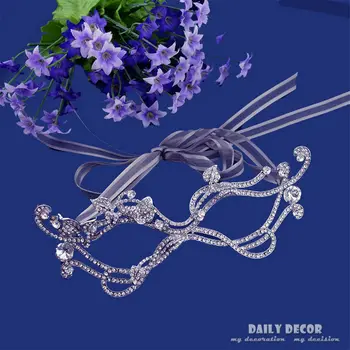 Nice Rhinestone Mask for Women Party Masquerade Crystal Masks Christmas Party Mask Supplies Performance goggles Free shipping 
Nice Rhinestone Mask for Women Party Masquerade Crystal Masks Christmas Party Mask Supplies Performance goggles Free shipping