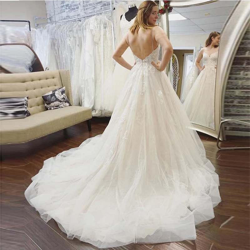 Charming A-line Wedding Dress V-neck Spaghetti Straps Vestido De Novia Appliques Beaded Bridal Gowns Chapel Train Robe De Mariee
Charming A-line Wedding Dress V-neck Spaghetti Straps Vestido De Novia Appliques Beaded Bridal Gowns Chapel Train Robe De Mariee