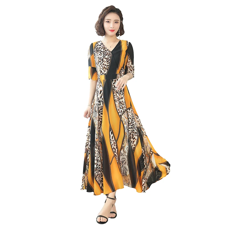 Fashion 2019 New Plus Size Women Dresses Casual Chiffon Slim Sexy Summer Dress Elegant Silk Flare Sleeve V-Neck Vintage Dress
Fashion 2019 New Plus Size Women Dresses Casual Chiffon Slim Sexy Summer Dress Elegant Silk Flare Sleeve V-Neck Vintage Dress