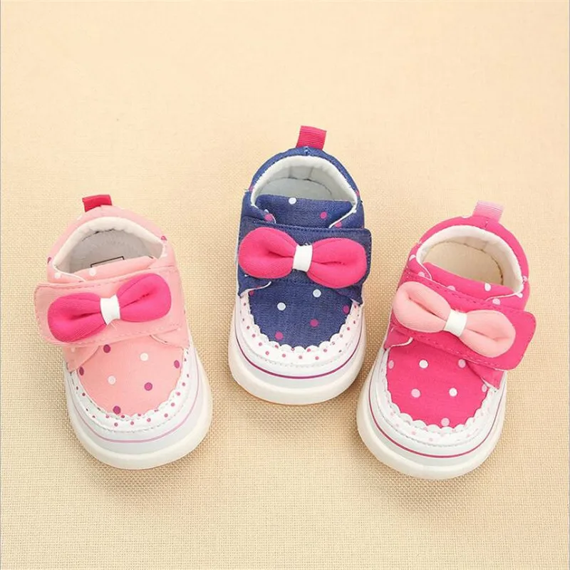 Baby toddler shoes spring and autumn bow girls baby soft bottom comfortable breathable toddler shoes 1-3 years old
Baby toddler shoes spring and autumn bow girls baby soft bottom comfortable breathable toddler shoes 1-3 years old