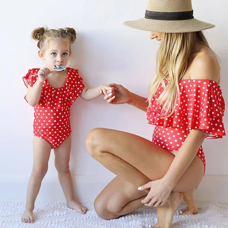 2019 Leopard Print One Piece Swimsuit Women and Children Padded Swimwear Ruffle Mnokini Bathing Suit swim maillot de bain femme
2019 Leopard Print One Piece Swimsuit Women and Children Padded Swimwear Ruffle Mnokini Bathing Suit swim maillot de bain femme
