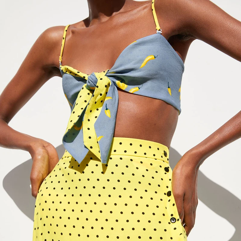 Female summer camisole sexy bow decoration printing on both sides wear short paragraph camisole
Female summer camisole sexy bow decoration printing on both sides wear short paragraph camisole