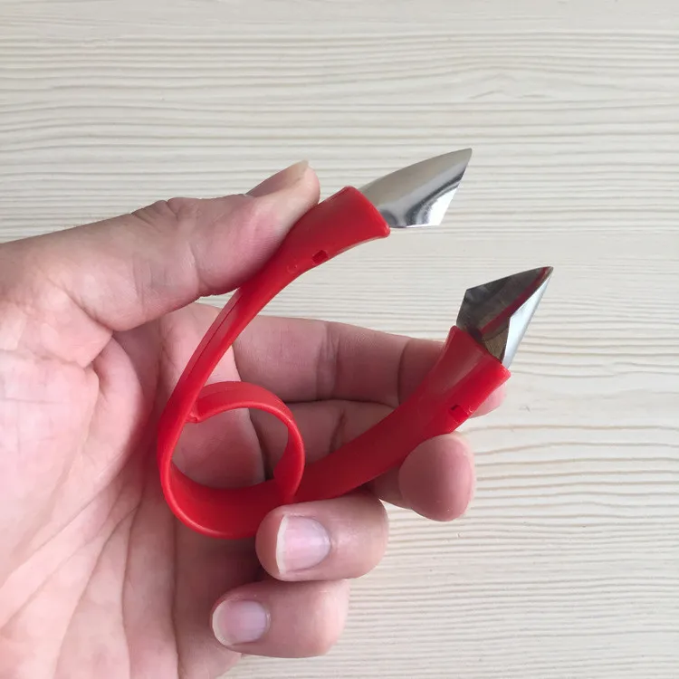 1PC 3 in 1 funnel vegetable slicer Carrot Cucumber Spiral Vegetable Grater Vegetable Fruit Spiral Blade Cutter Tool OK 0481
1PC 3 in 1 funnel vegetable slicer Carrot Cucumber Spiral Vegetable Grater Vegetable Fruit Spiral Blade Cutter Tool OK 0481