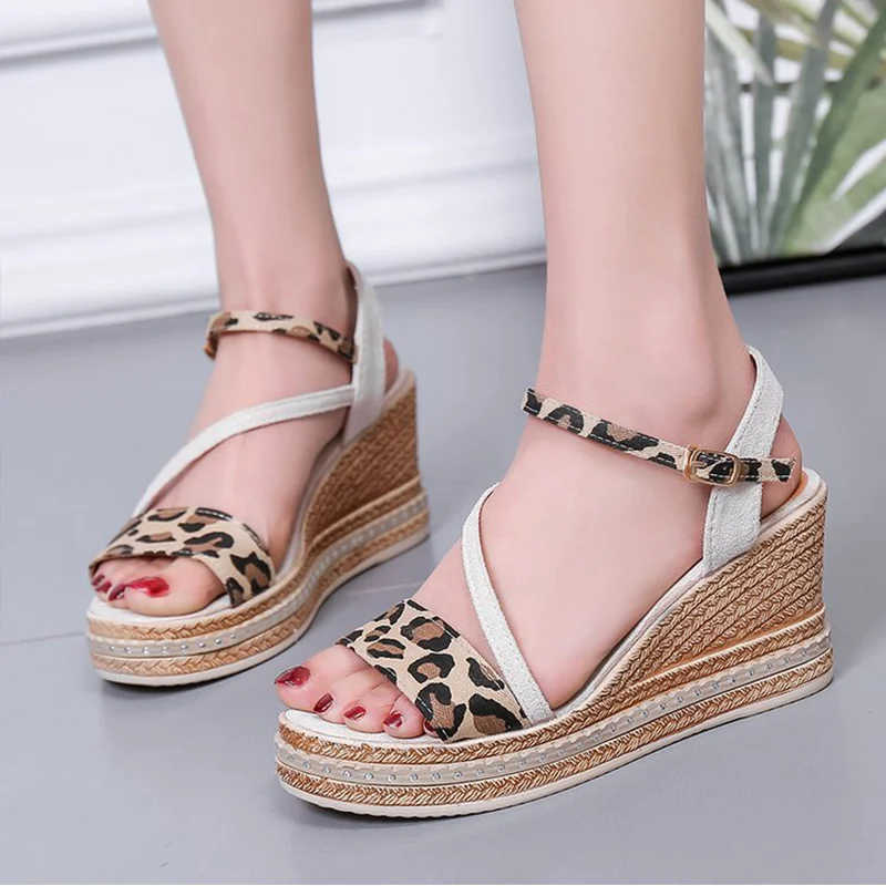 Women Wedge Sandals Hemp Buckle Platform Summer Leopard Ankle Strap Soft Comfortable Cork Ladies Shoes Fashion Casual Female
Women Wedge Sandals Hemp Buckle Platform Summer Leopard Ankle Strap Soft Comfortable Cork Ladies Shoes Fashion Casual Female