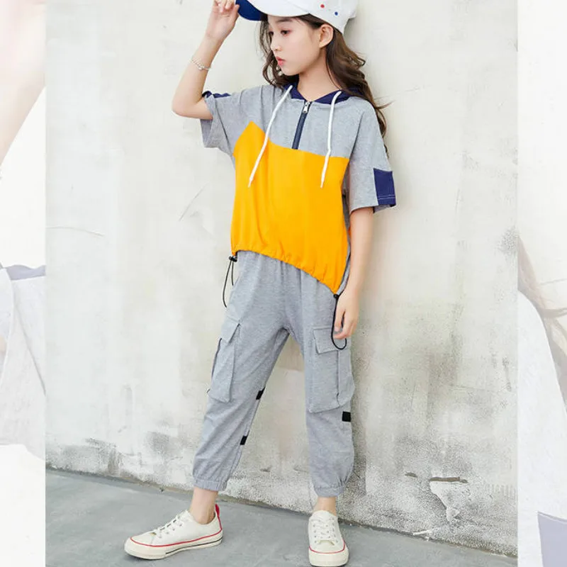 Kid Summer Clothes Teenager Girls Sport Suit Hooded Shirt Pants Outfit Short Sleeve Hoodies Set
Kid Summer Clothes Teenager Girls Sport Suit Hooded Shirt Pants Outfit Short Sleeve Hoodies Set