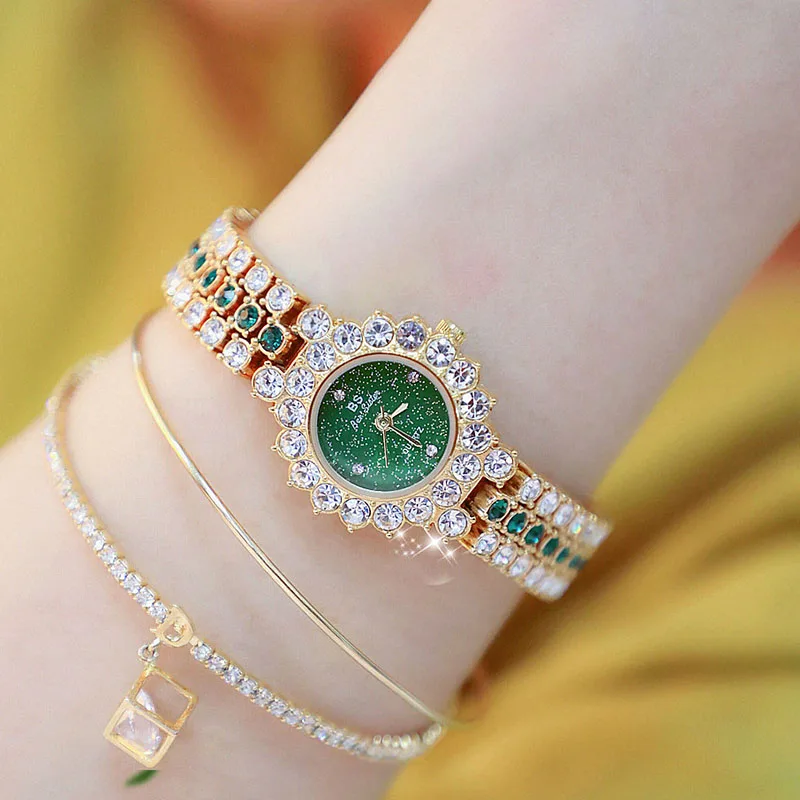 2019 Gold stainless Strap Women Rhinestone Wrist Watches Casual Women Dress Watches Ladies Crystal Hot Relogio Feminino whatches
2019 Gold stainless Strap Women Rhinestone Wrist Watches Casual Women Dress Watches Ladies Crystal Hot Relogio Feminino whatches