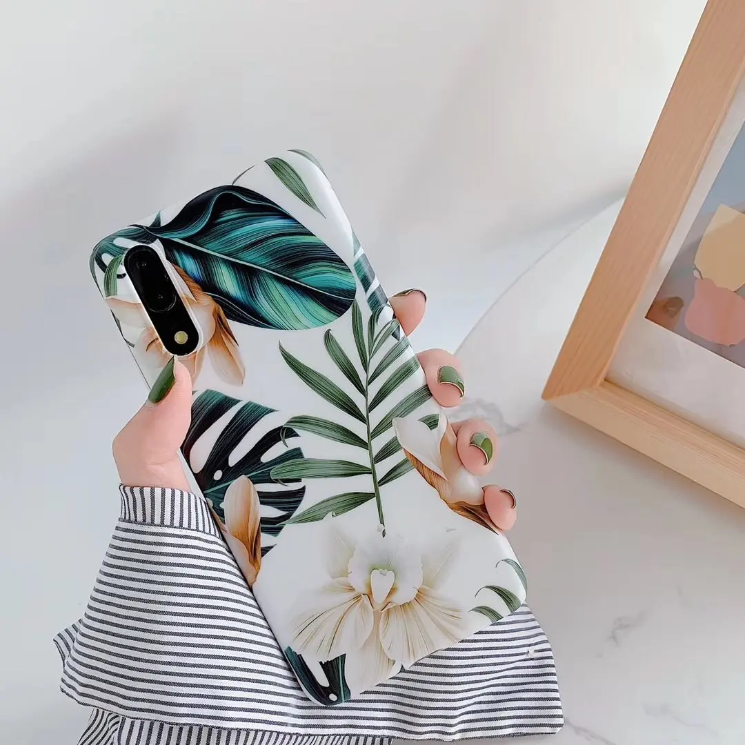 Vintage Flower Banana Leaf Phone Case For Huawei P30 Pro P20 Lite Soft IMD Silicone Back Cover For Huawei Mate 20 Pro Case Cover
Vintage Flower Banana Leaf Phone Case For Huawei P30 Pro P20 Lite Soft IMD Silicone Back Cover For Huawei Mate 20 Pro Case Cover
