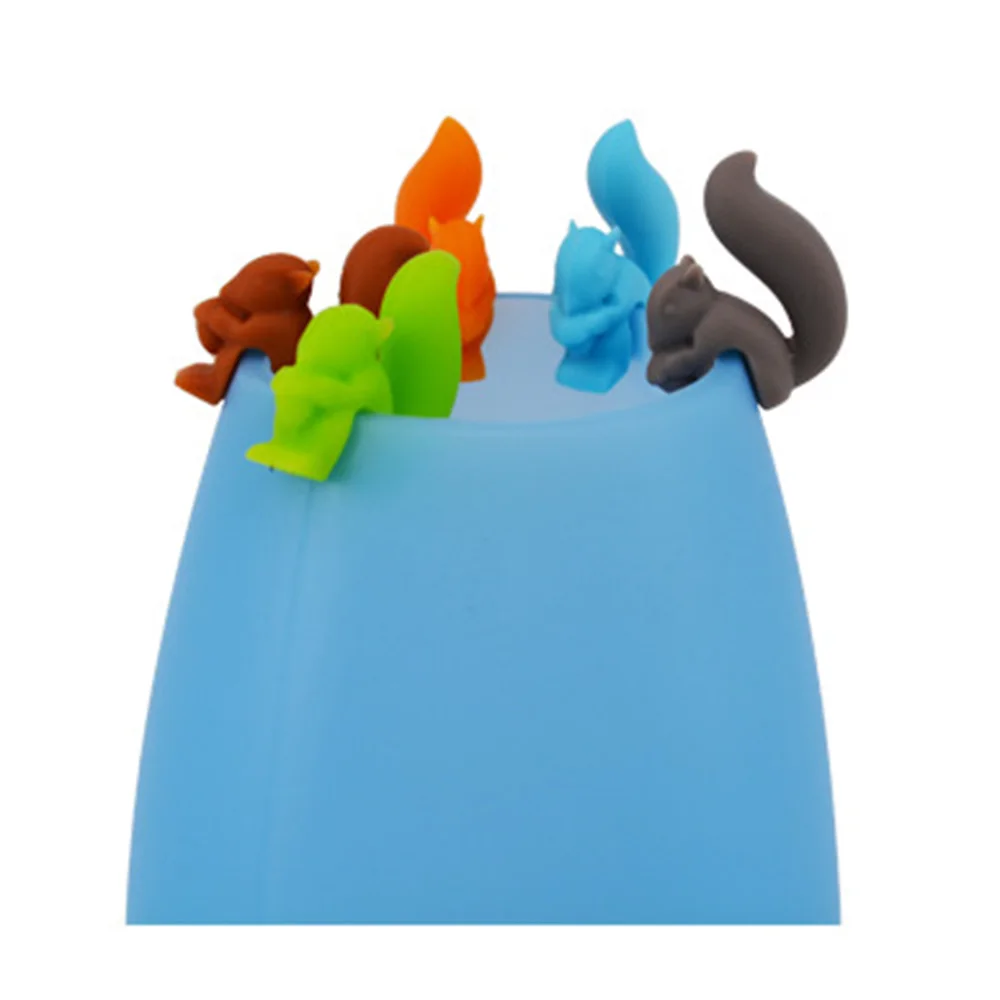 1Pc creative Silicone Animal Cup Wine Glass Recognizer Party Christmas Gift Wine Glasses Marker Recognizer Party Bar Supplies
1Pc creative Silicone Animal Cup Wine Glass Recognizer Party Christmas Gift Wine Glasses Marker Recognizer Party Bar Supplies