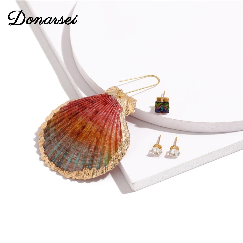 Donarsei 2019 New Fashion Sea Shell Earrings For Women Summer Ocean Scallop Conch Drop Dangle Earrings Beach Jewelry
Donarsei 2019 New Fashion Sea Shell Earrings For Women Summer Ocean Scallop Conch Drop Dangle Earrings Beach Jewelry