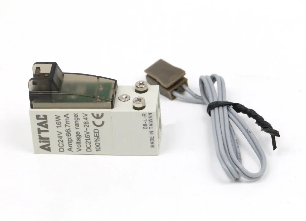 3 way AirTAC original micro solenoid valve CPV15BP-200 2 m line CPV15-A/B/C/E/F-P with manual pin pneumatic valve
3 way AirTAC original micro solenoid valve CPV15BP-200 2 m line CPV15-A/B/C/E/F-P with manual pin pneumatic valve
