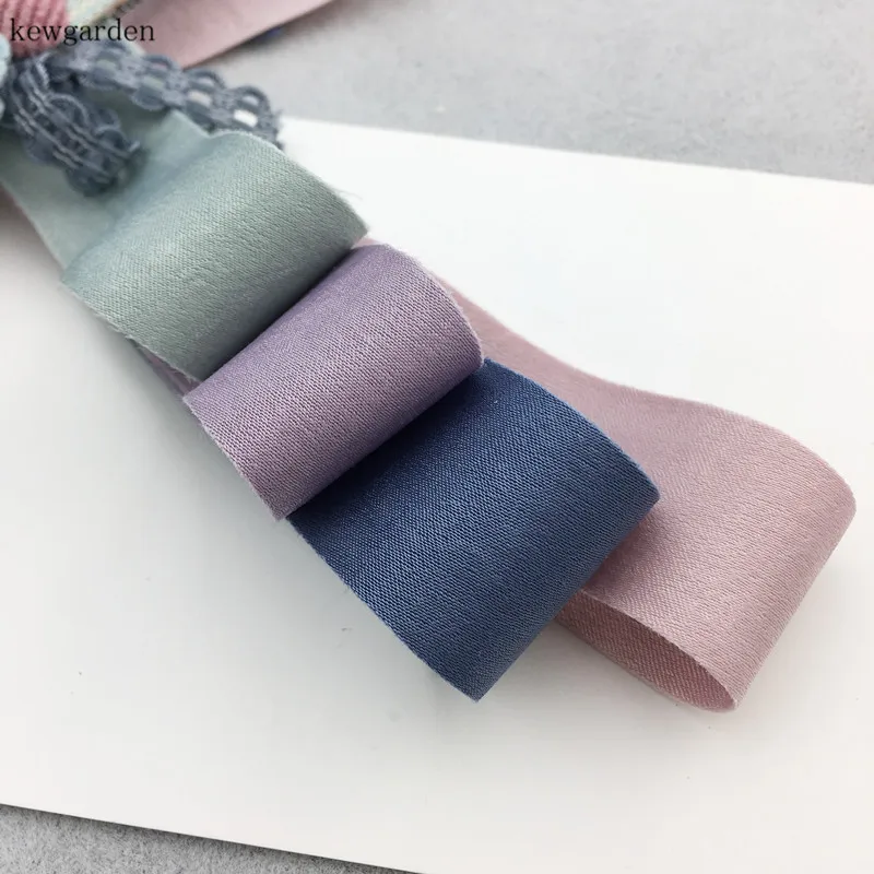 Kewgarden 25mm 2.5cm Cotton Suede nap Ribbon DIY Bowknot Accessories Satin Ribbons Handmade Riband Tape 2m/lot
Kewgarden 25mm 2.5cm Cotton Suede nap Ribbon DIY Bowknot Accessories Satin Ribbons Handmade Riband Tape 2m/lot