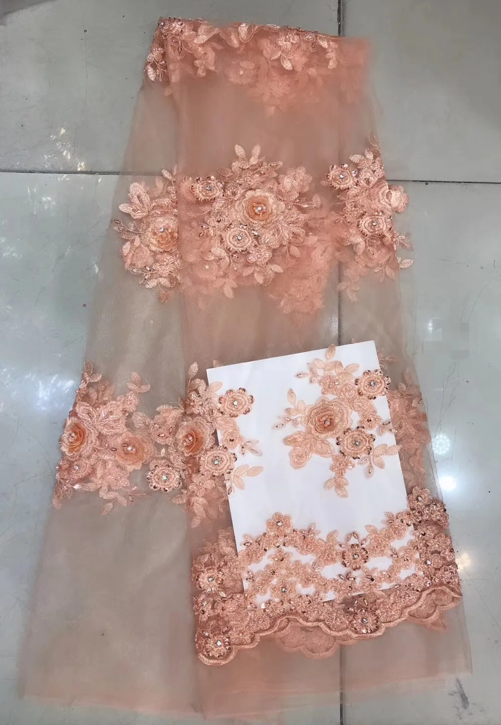 Embroidered Rhinestones Lace African French Laces Fabrics High Quality beads Nigerian French Net Lace Fabric
Embroidered Rhinestones Lace African French Laces Fabrics High Quality beads Nigerian French Net Lace Fabric