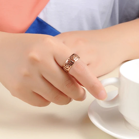 Rose Flower Design Ring for Women High Quality Titanium Steel Rose Gold Color Fashion Rings Wholesale ring
Rose Flower Design Ring for Women High Quality Titanium Steel Rose Gold Color Fashion Rings Wholesale ring