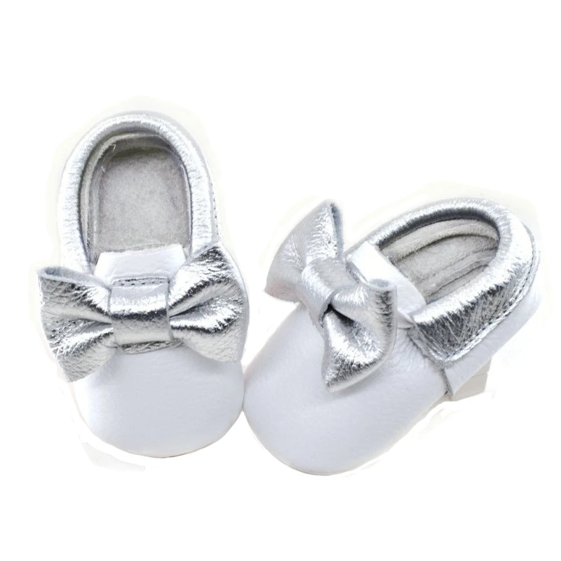 white with silver Tassels leather Soft Bottom Fashion Baby Girl Shoes Moccasin Newborn infant First Walkers
white with silver Tassels leather Soft Bottom Fashion Baby Girl Shoes Moccasin Newborn infant First Walkers