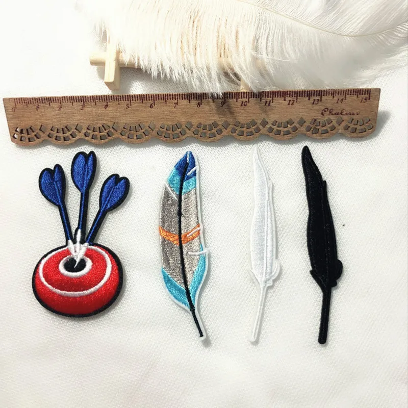 100pcs/lot Black and White Feather Embroidery Patches for Clothing Sticker DIY for Wool Dress Sports Biker Decorative Patch
100pcs/lot Black and White Feather Embroidery Patches for Clothing Sticker DIY for Wool Dress Sports Biker Decorative Patch