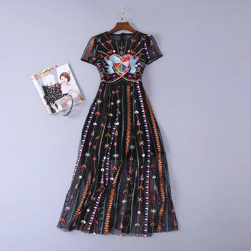 HIGH QUALITY Fashion 2019 New Summer Designer Runway Dress Women's Short Sleeves Gauze Stunning Embroidery Dress
HIGH QUALITY Fashion 2019 New Summer Designer Runway Dress Women's Short Sleeves Gauze Stunning Embroidery Dress