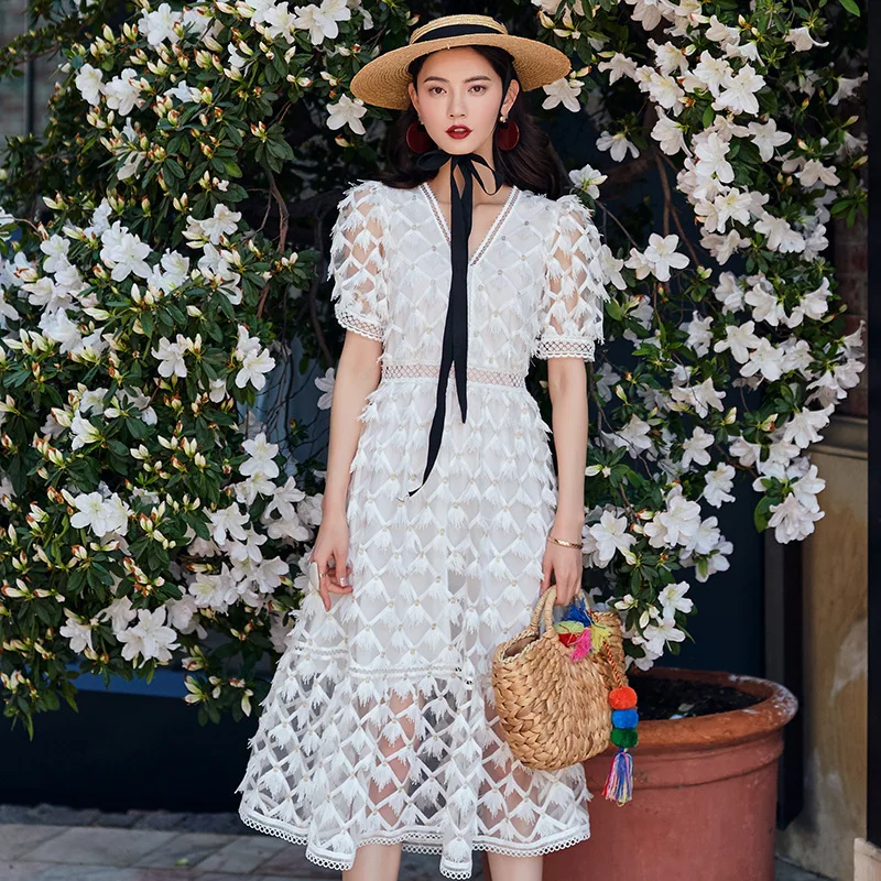 High Street Fashion Feather White Dress Woman Long Summer Dresses 2019 New V-neck Lace Embroidery Elegant Sexy Transparent Dress
High Street Fashion Feather White Dress Woman Long Summer Dresses 2019 New V-neck Lace Embroidery Elegant Sexy Transparent Dress